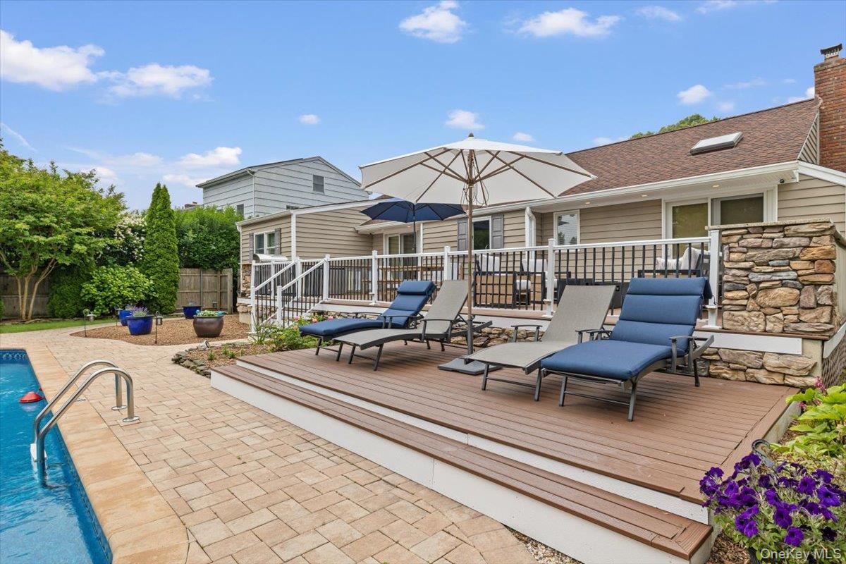 13 Colonial Lane, Bellport Village, NY 11713