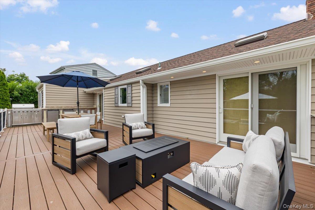 13 Colonial Lane, Bellport Village, NY 11713