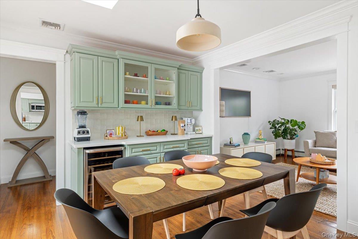 13 Colonial Lane, Bellport Village, NY 11713