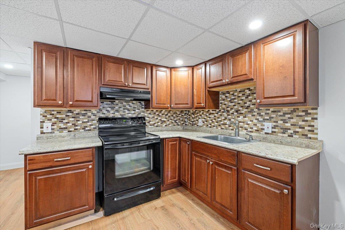 13 Colonial Lane, Bellport Village, NY 11713