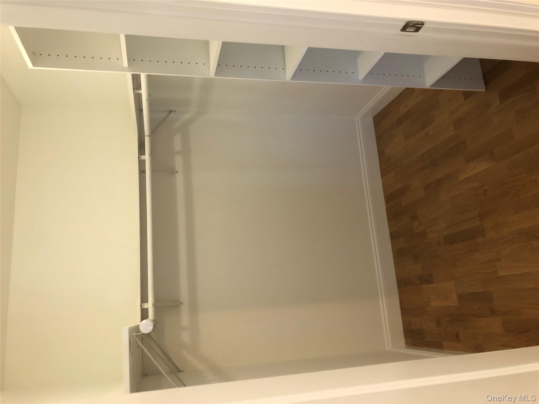 147 Main Street # 2-H, Mineola, NY 11501