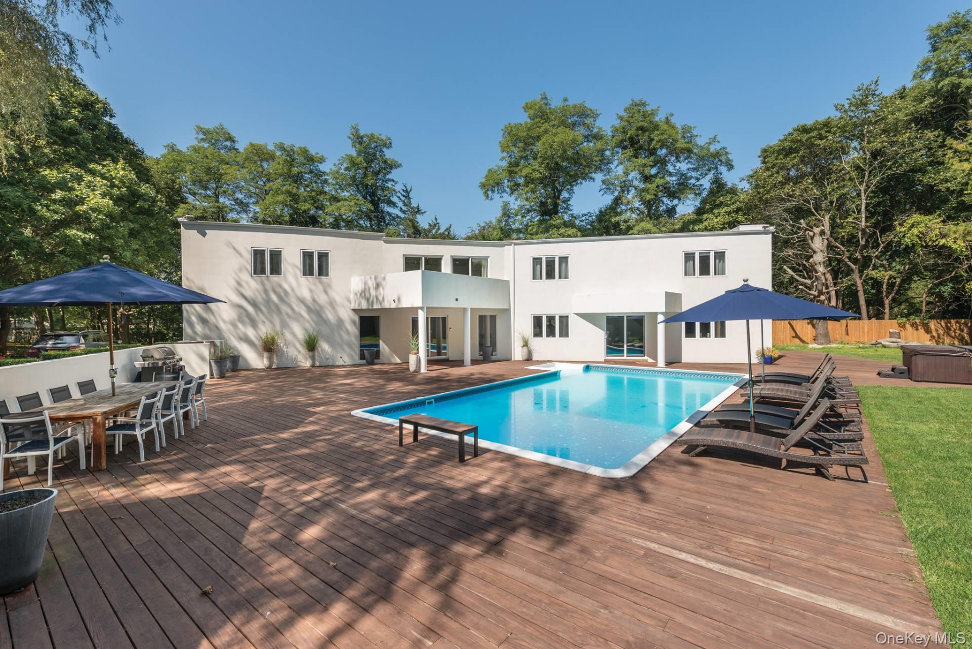 143 Sebonac Road, Southampton, NY 11968