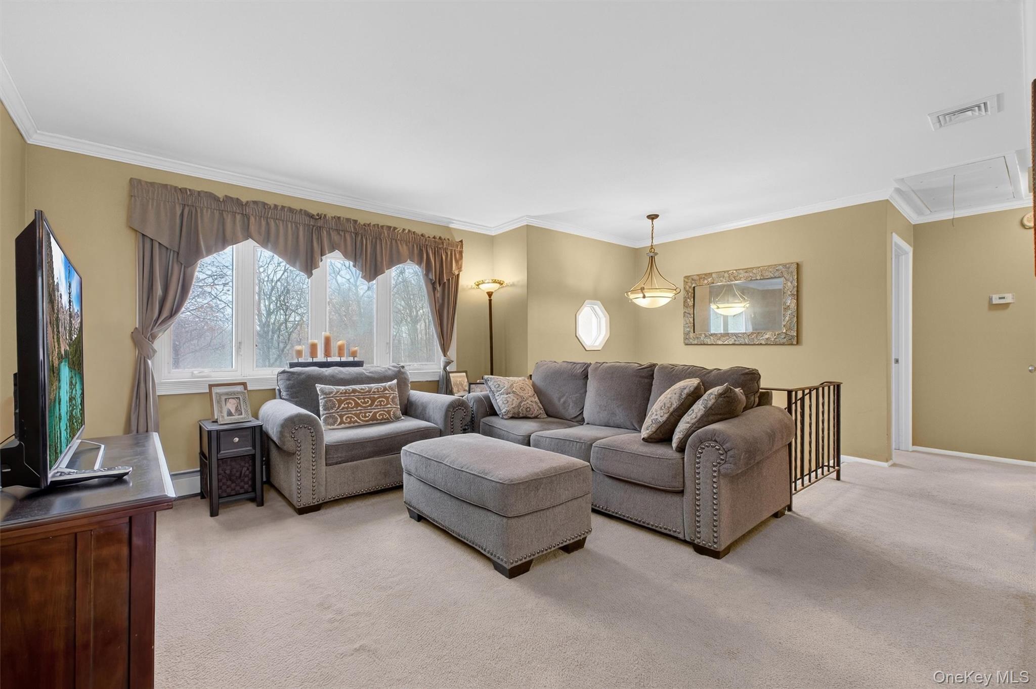 4 Pine View Road, Beacon, NY 12508