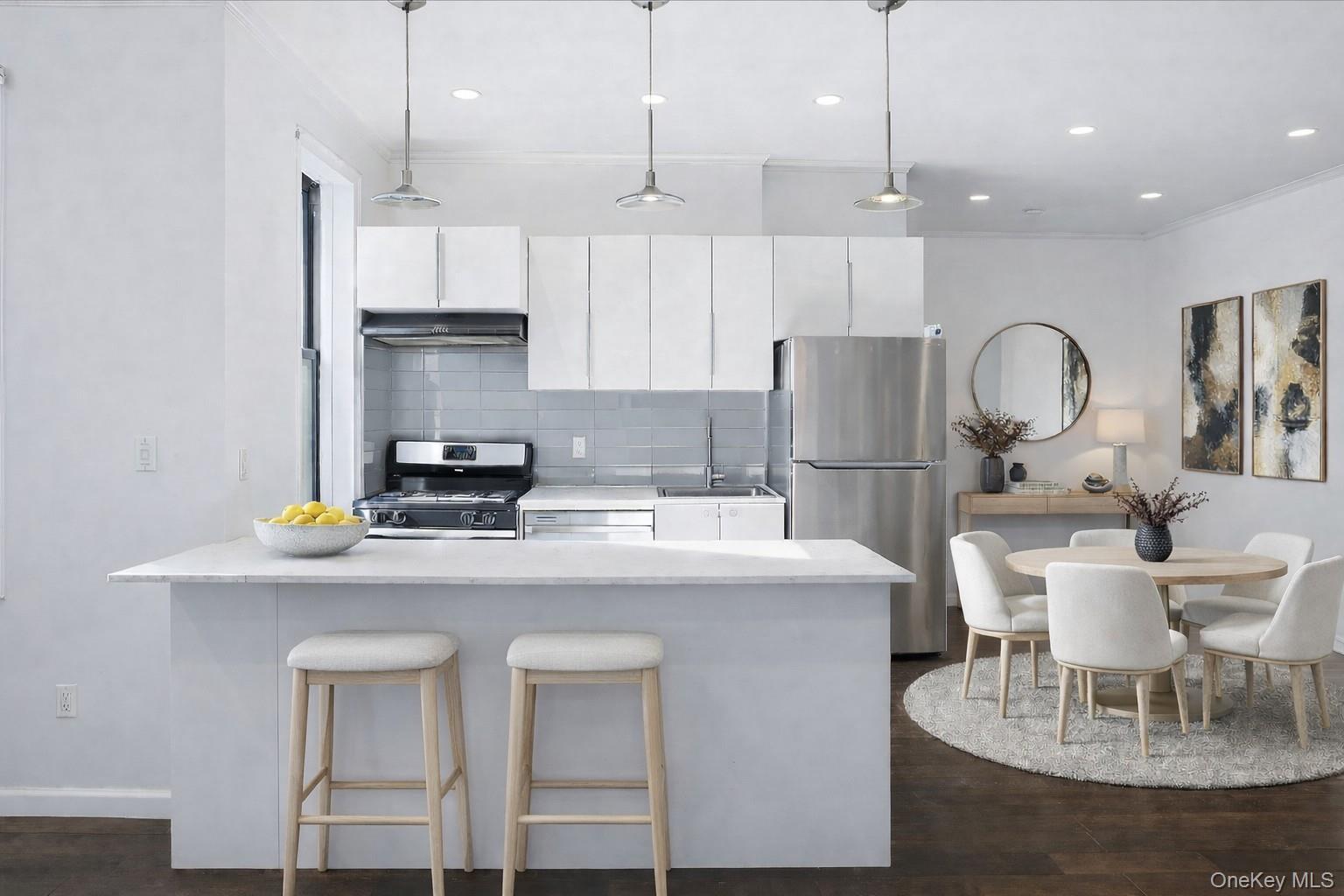 21 Barstow Road # 6C, Great Neck, NY 11021