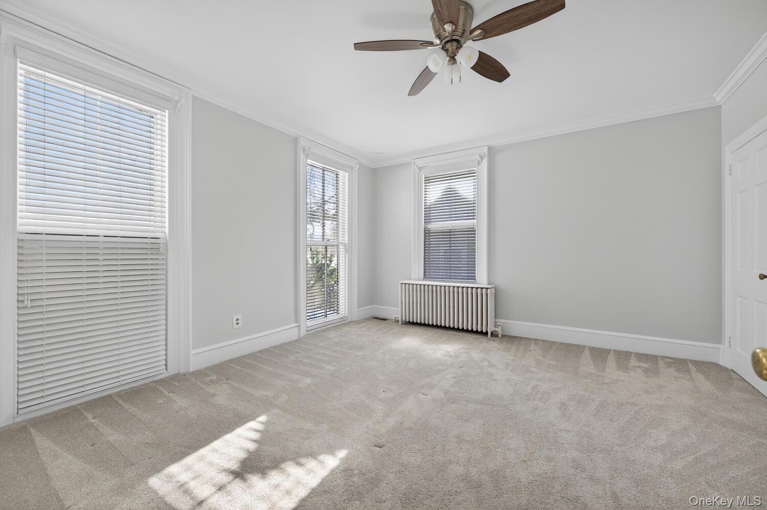 4 Parkview Terrace # 1, Huntington, NY 11743