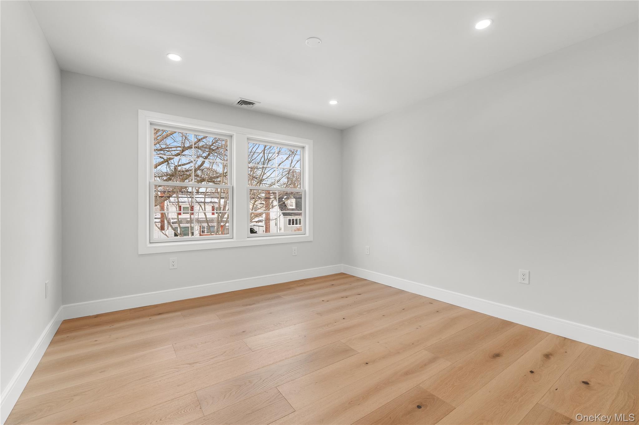 254 Elizabeth Avenue, Oceanside, NY 11572