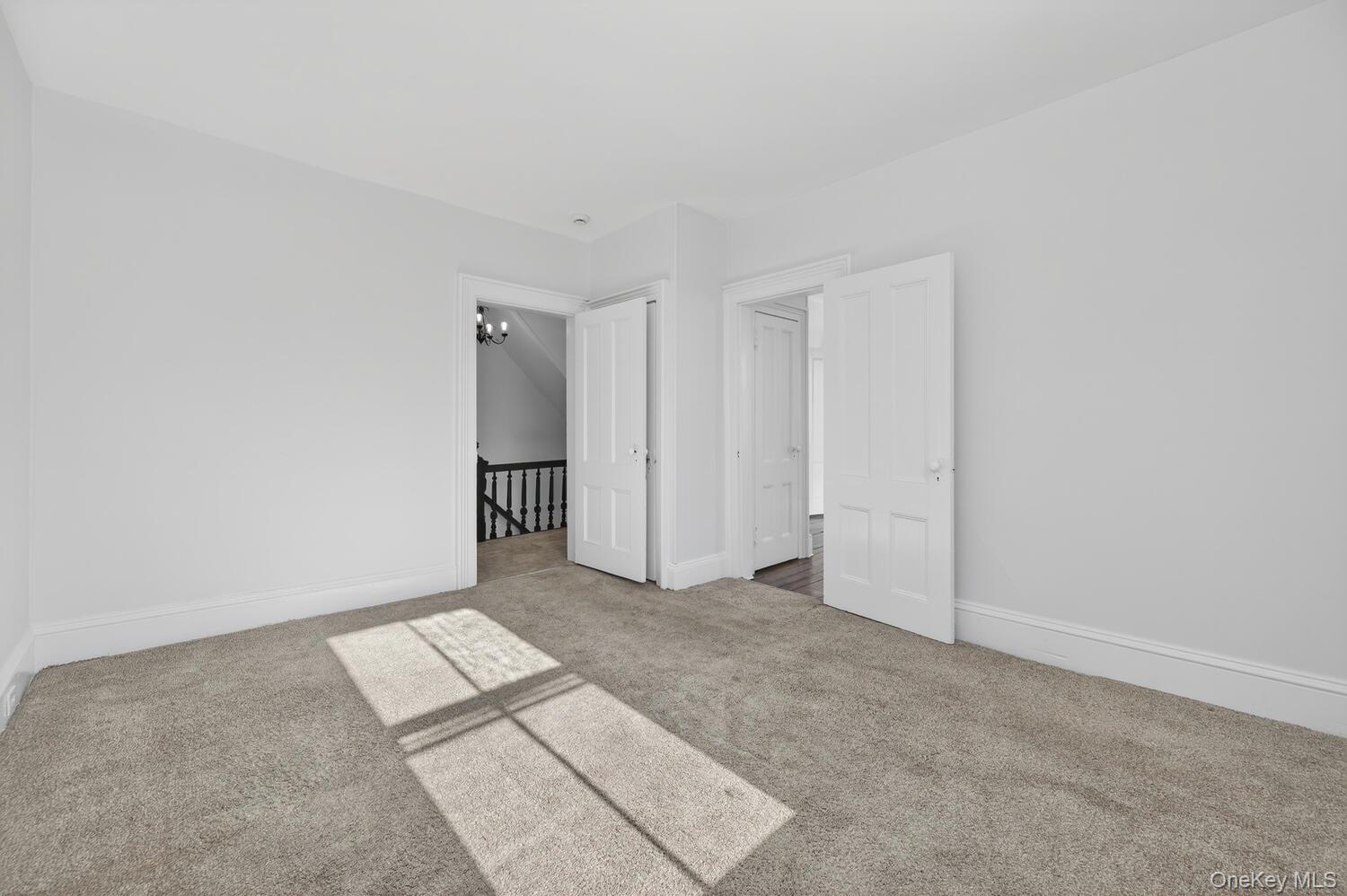 4 Parkview Terrace # 2, Huntington, NY 11743