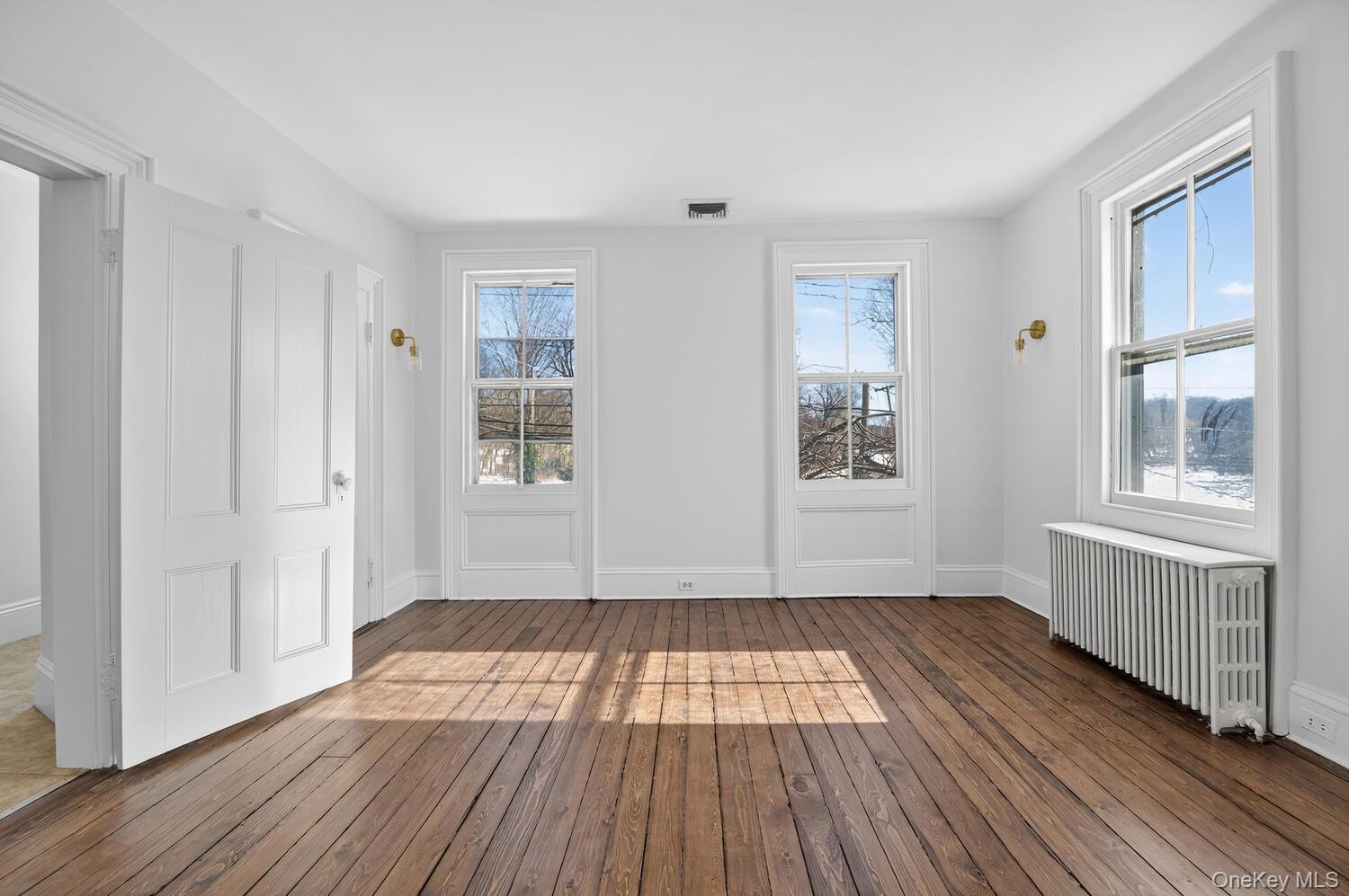 4 Parkview Terrace # 2, Huntington, NY 11743