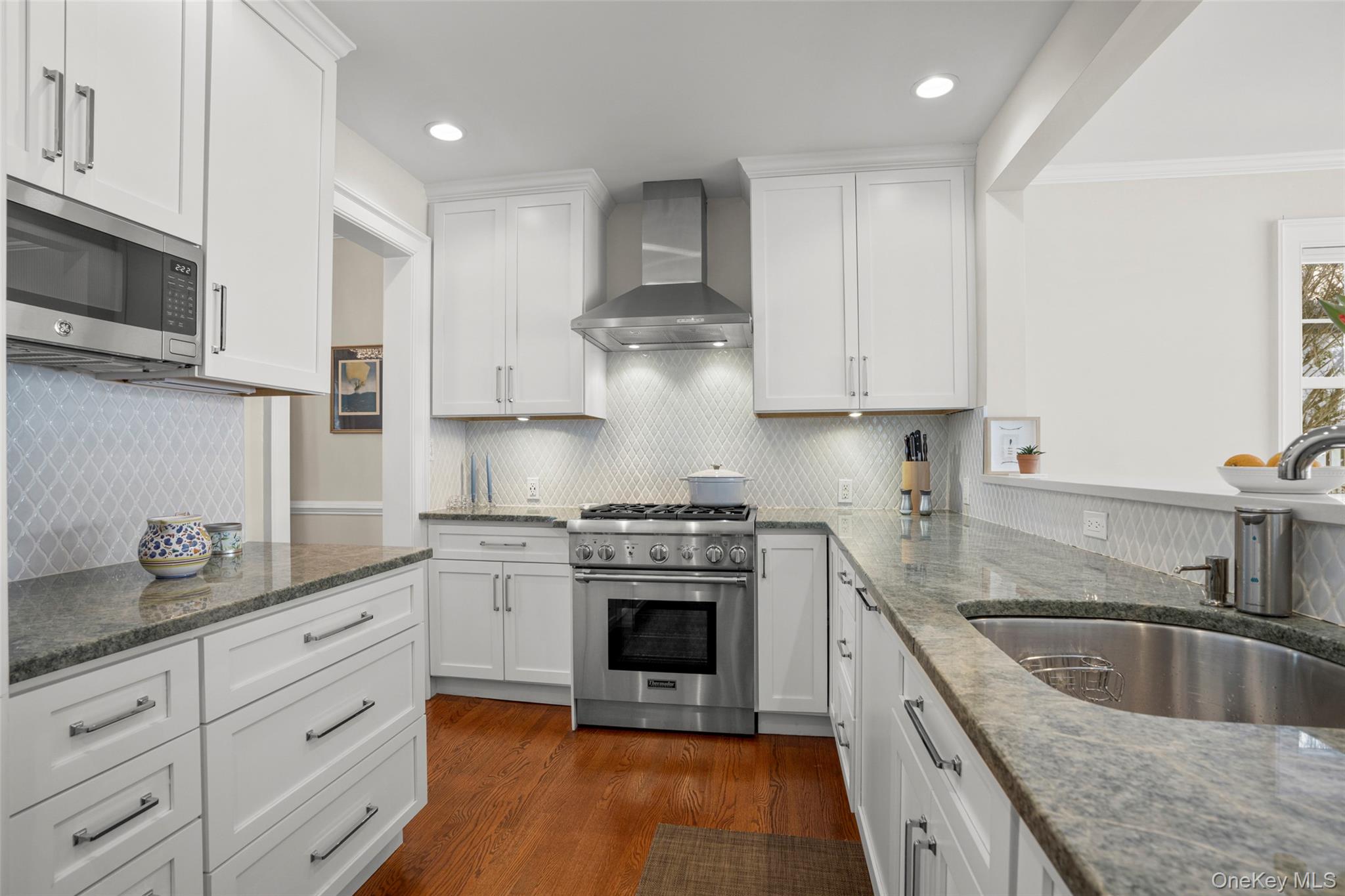 22 Ferncliff Road, Scarsdale, NY 10583