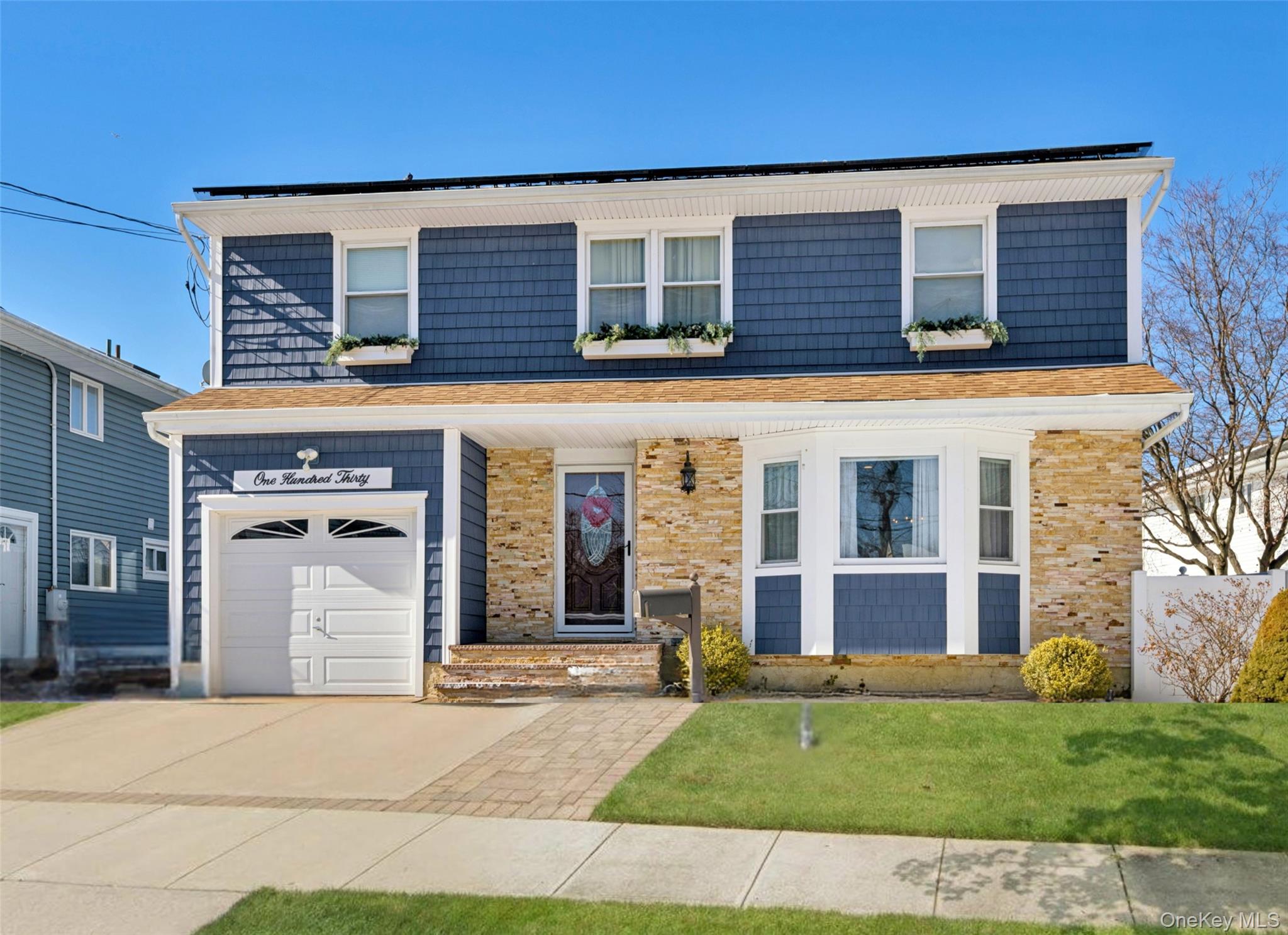 130 Oakview Avenue, Farmingdale, NY 11735