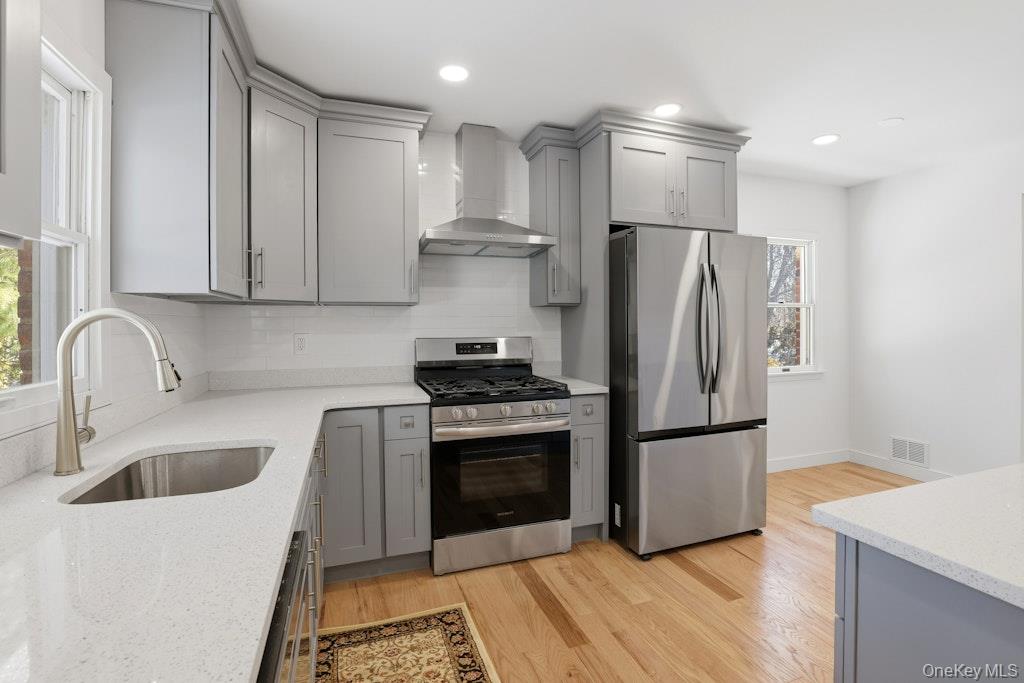 32 Rockland Drive, Jericho, NY 11753