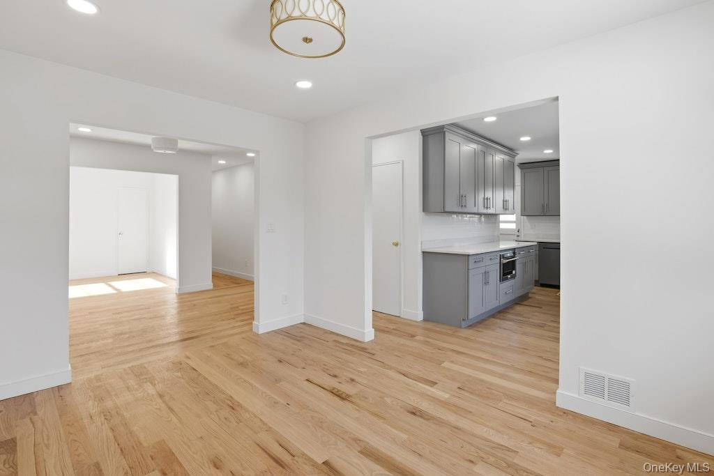 32 Rockland Drive, Jericho, NY 11753