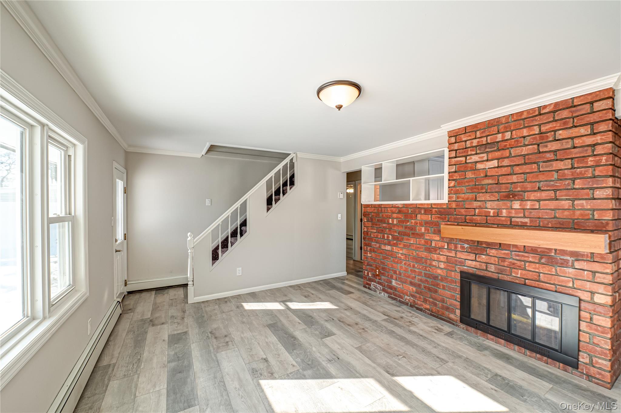 16 Sleepy Lane, Hicksville, NY 11801