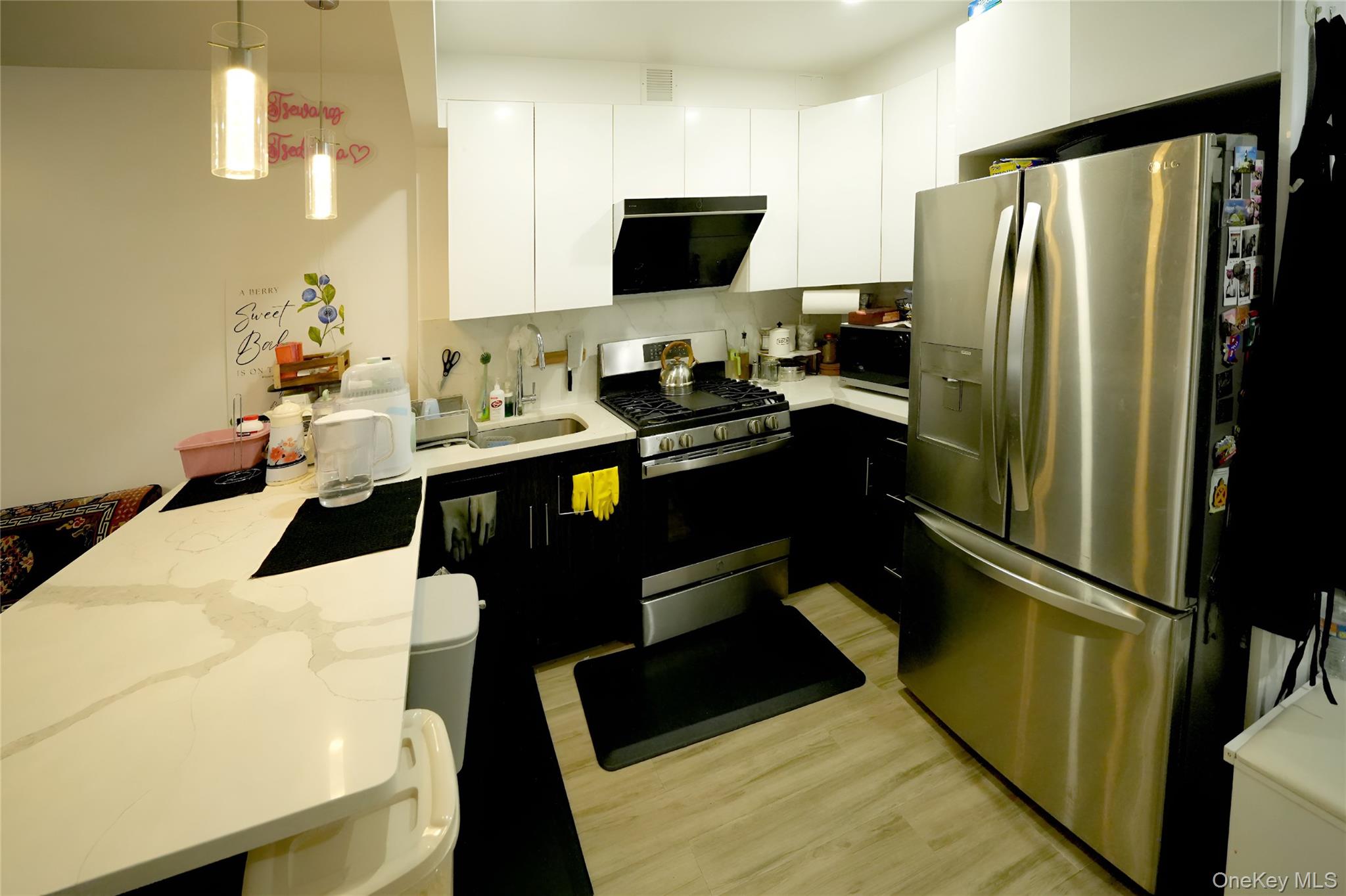 7065 Queens Boulevard # 8J, Woodside, NY 11377