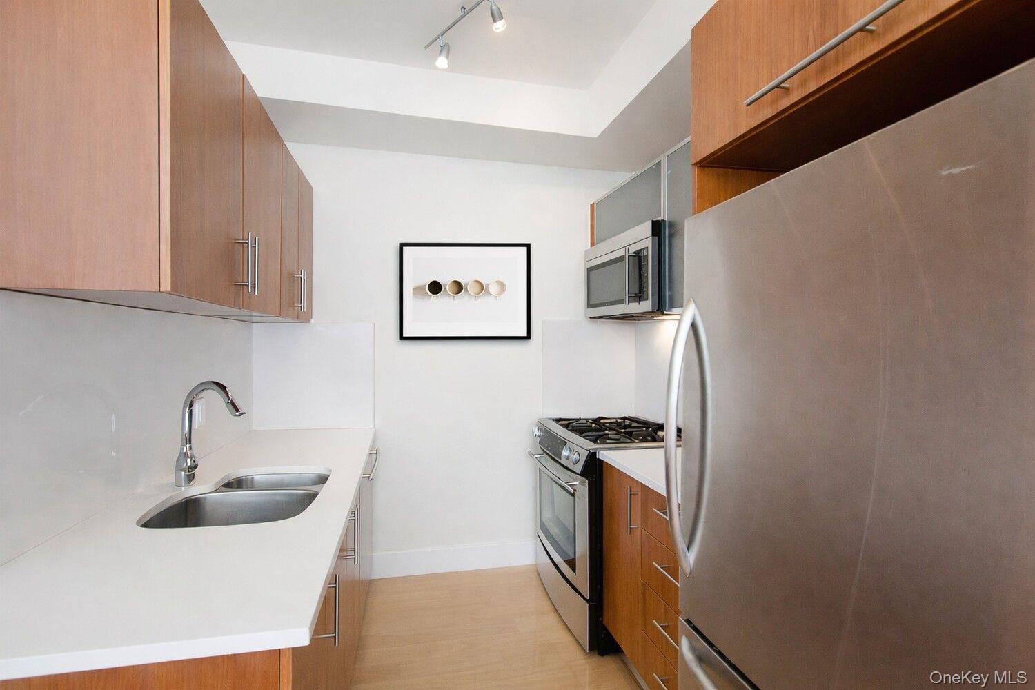 63 CONSELYEA Street # A4, Brooklyn, NY 11211