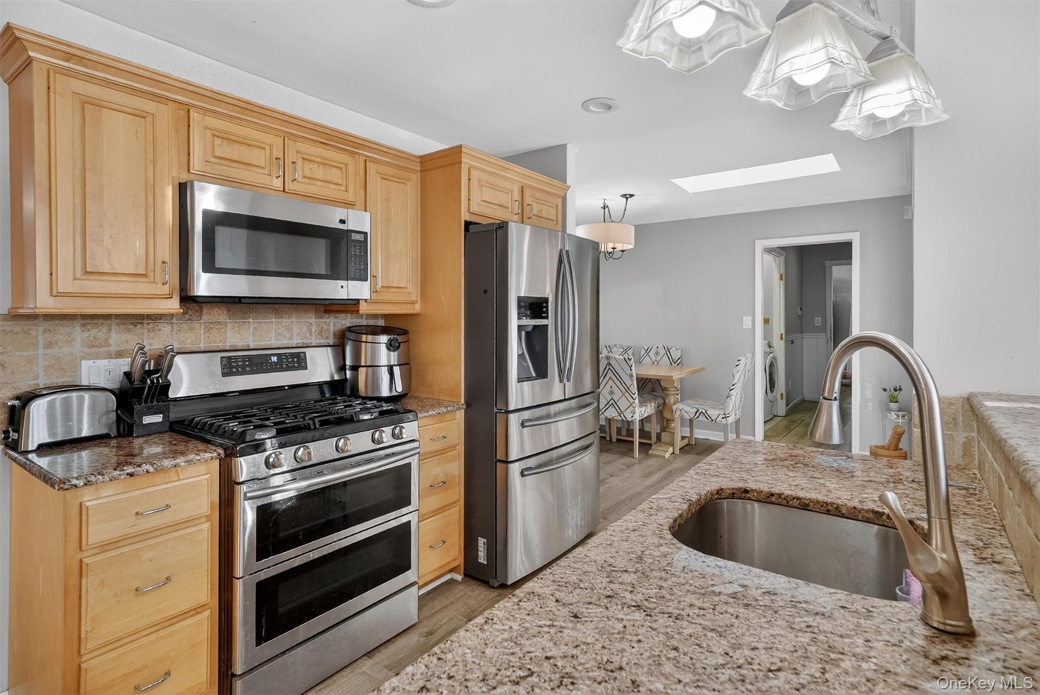 25 Beech Street, Nanuet, NY 10954