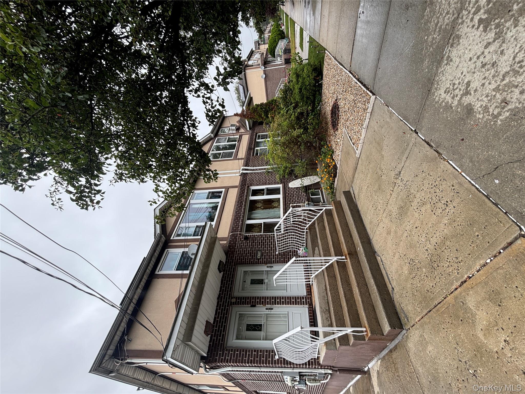 174-17 129TH AVE, Baisley Park, NY 11434