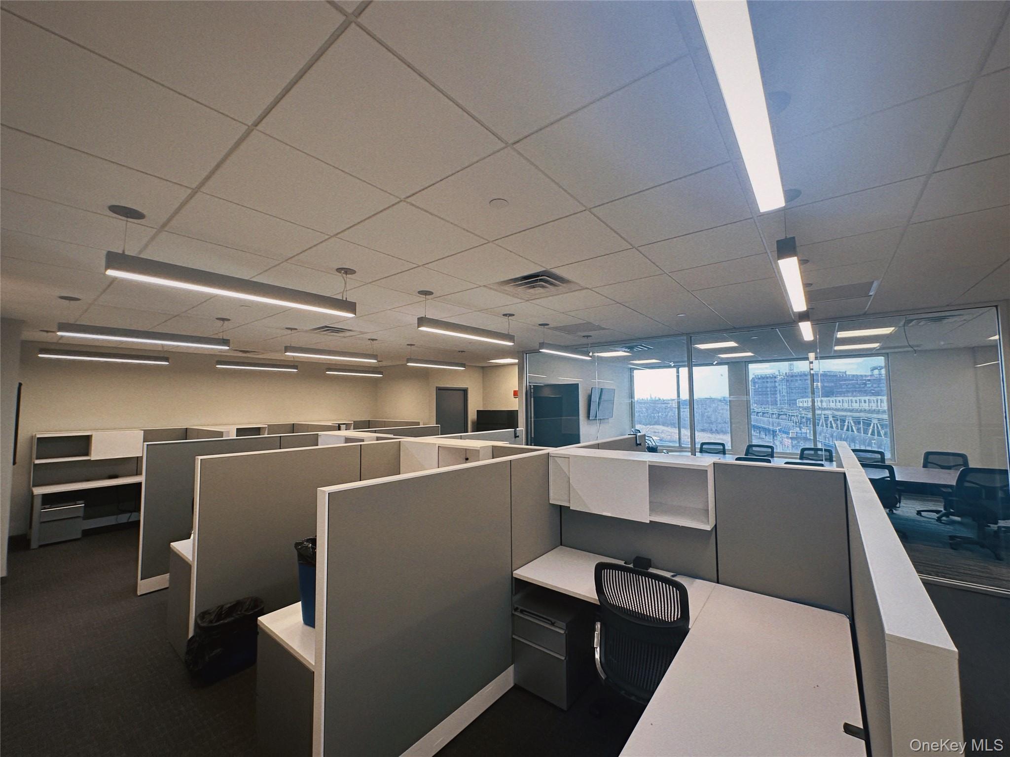 131-07 40th Rd # E27-E28, Flushing, NY 11354