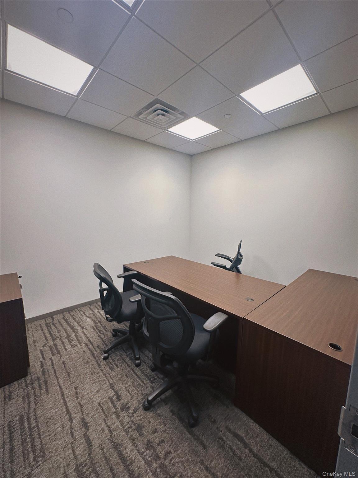 131-07 40th Rd # E27-E28, Flushing, NY 11354