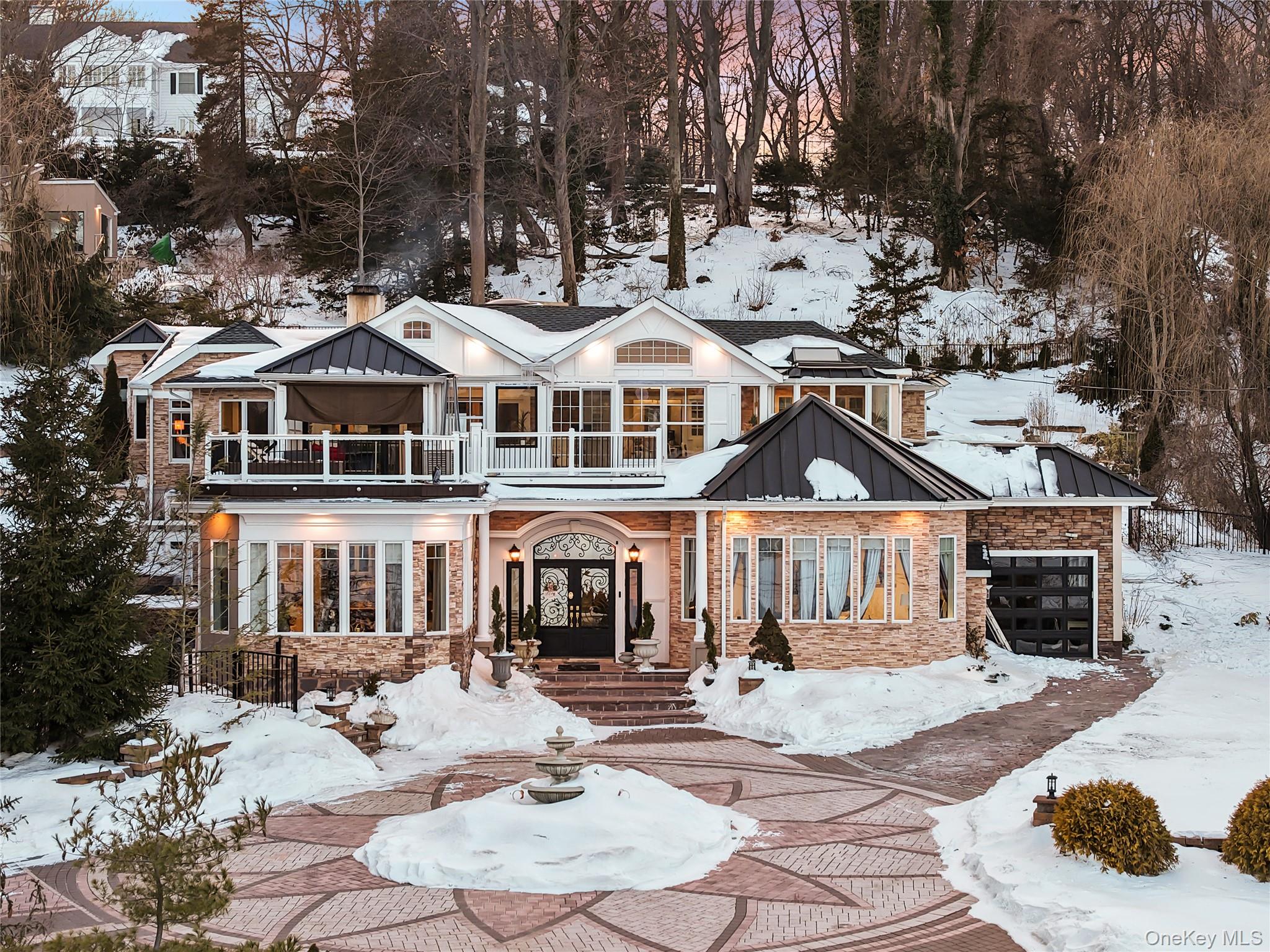 333 E Shore Road, Kings Point, NY 11023