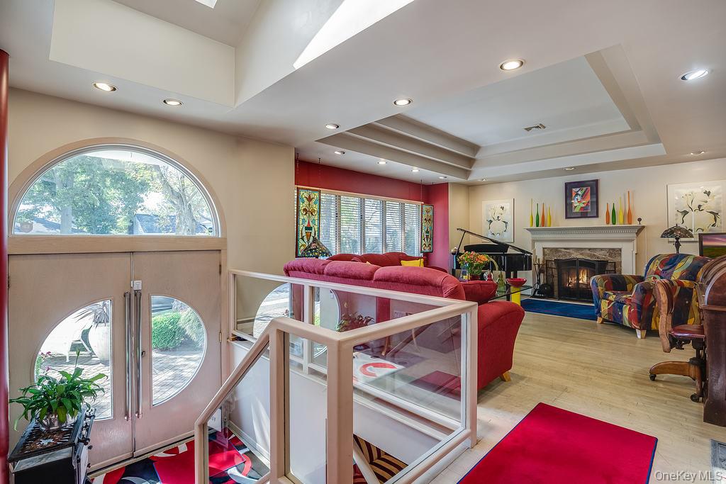 900 Kilmer Lane, North Woodmere, NY 11581