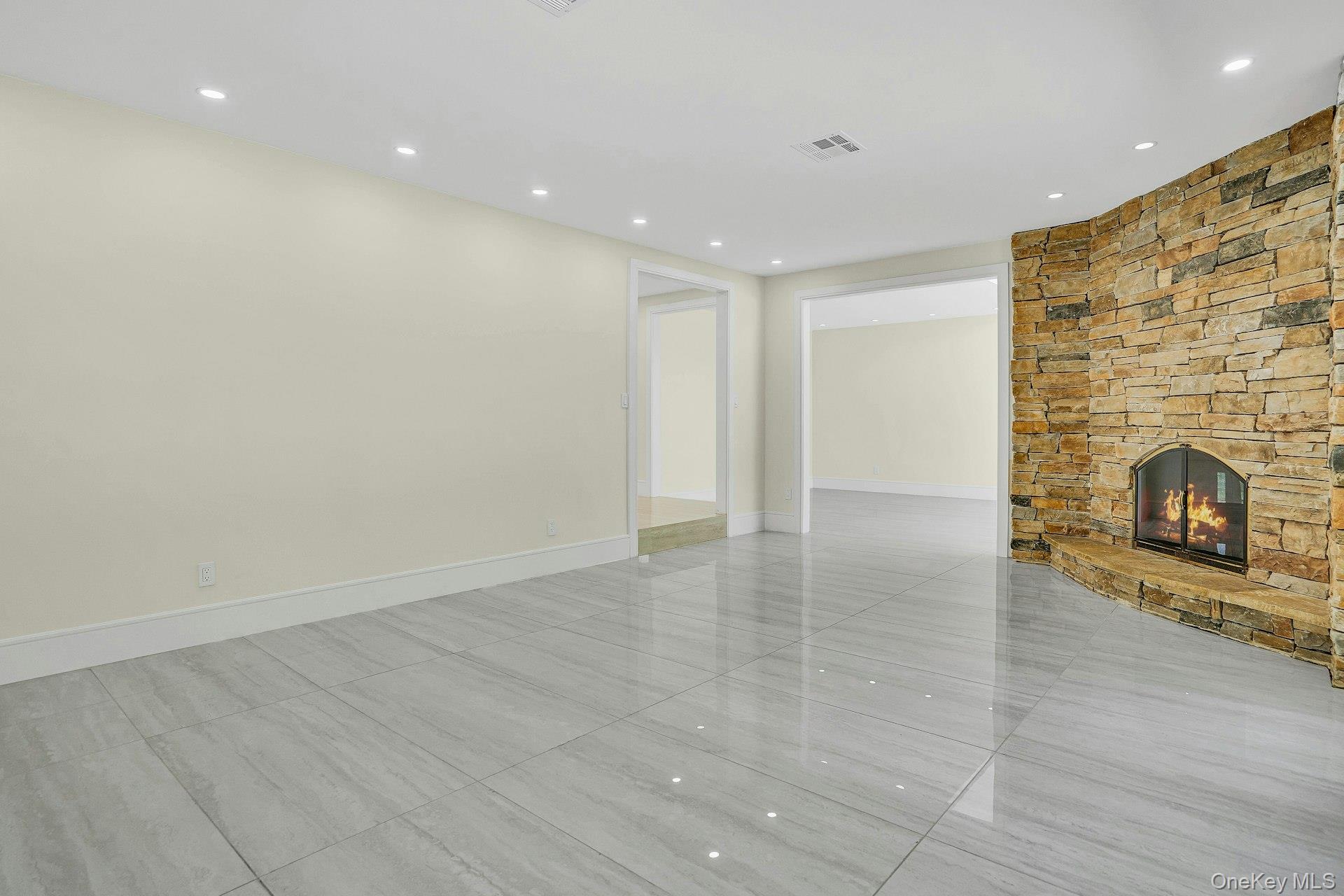 7 McCulloch Drive, Dix Hills, NY 11746