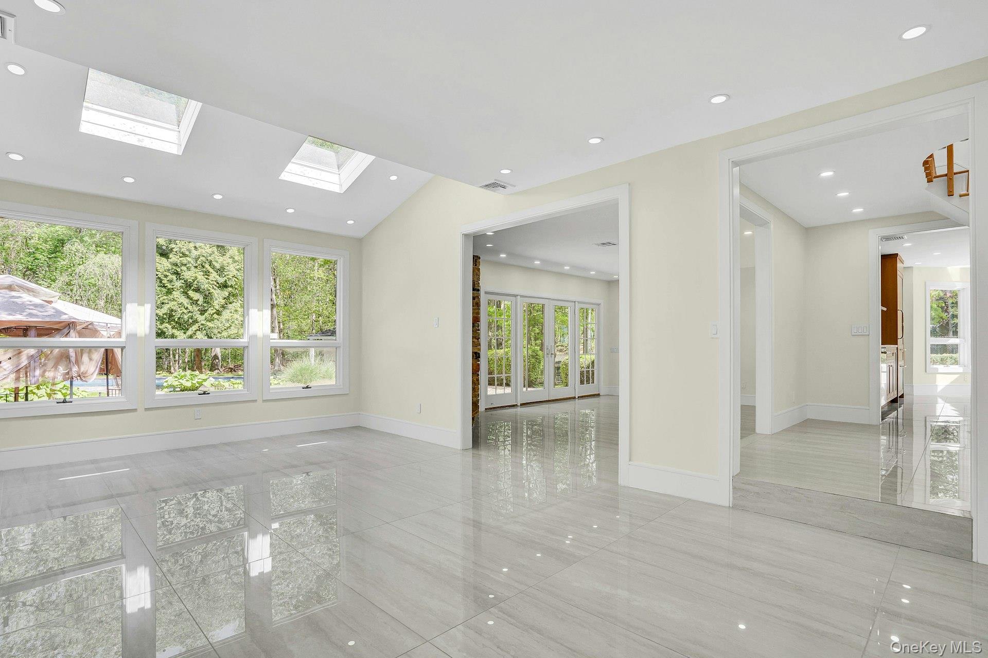 7 McCulloch Drive, Dix Hills, NY 11746