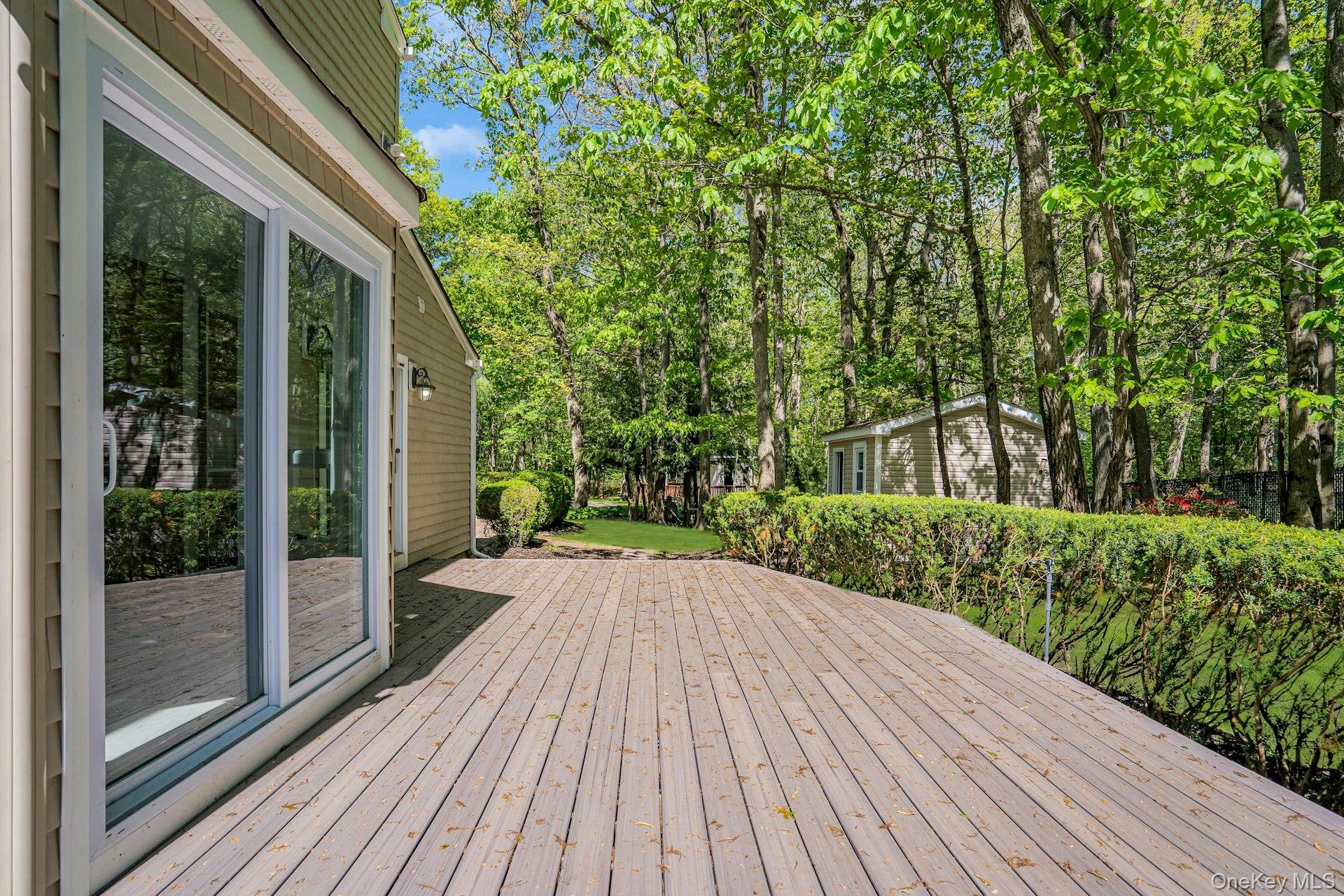 7 McCulloch Drive, Dix Hills, NY 11746