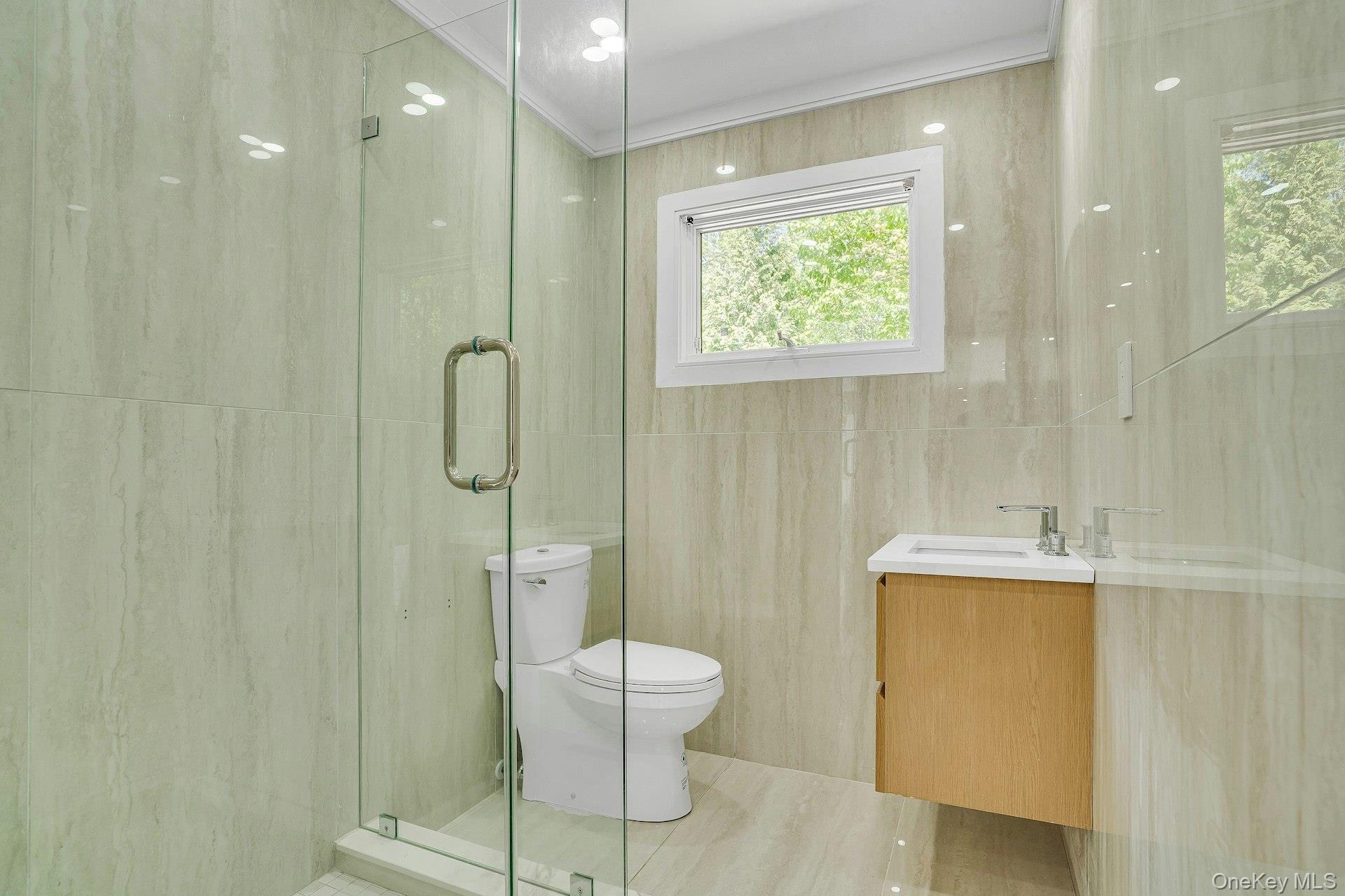 7 McCulloch Drive, Dix Hills, NY 11746