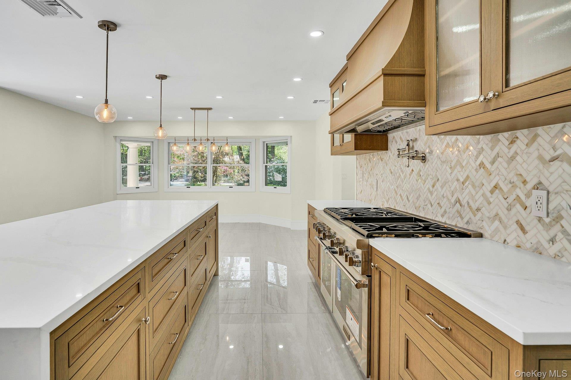 7 McCulloch Drive, Dix Hills, NY 11746