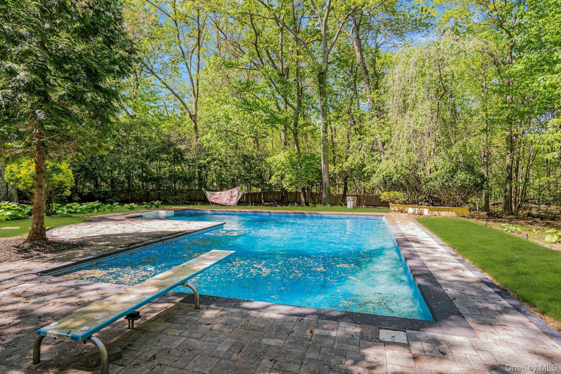 7 McCulloch Drive, Dix Hills, NY 11746