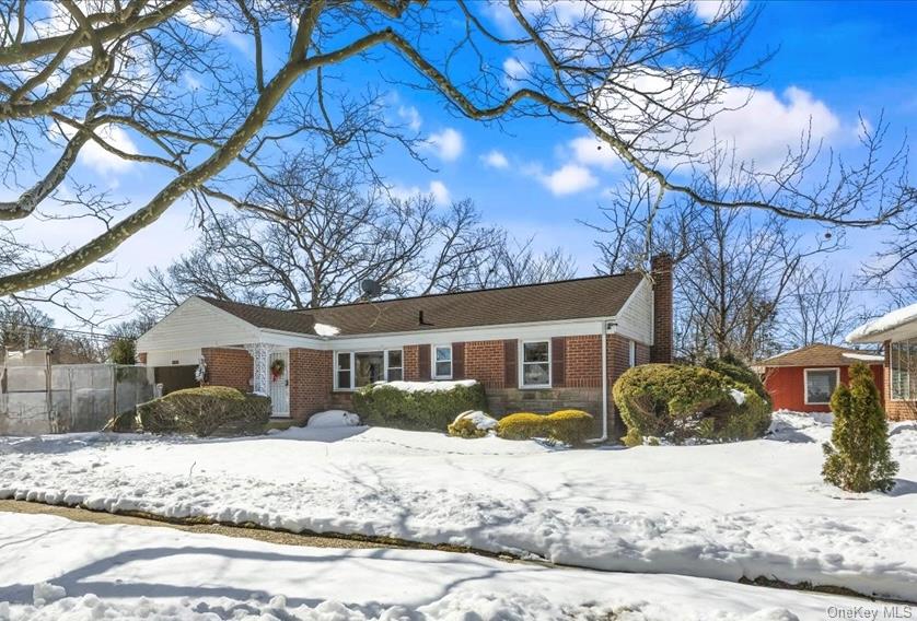 896 School Drive, North Baldwin, NY 11510