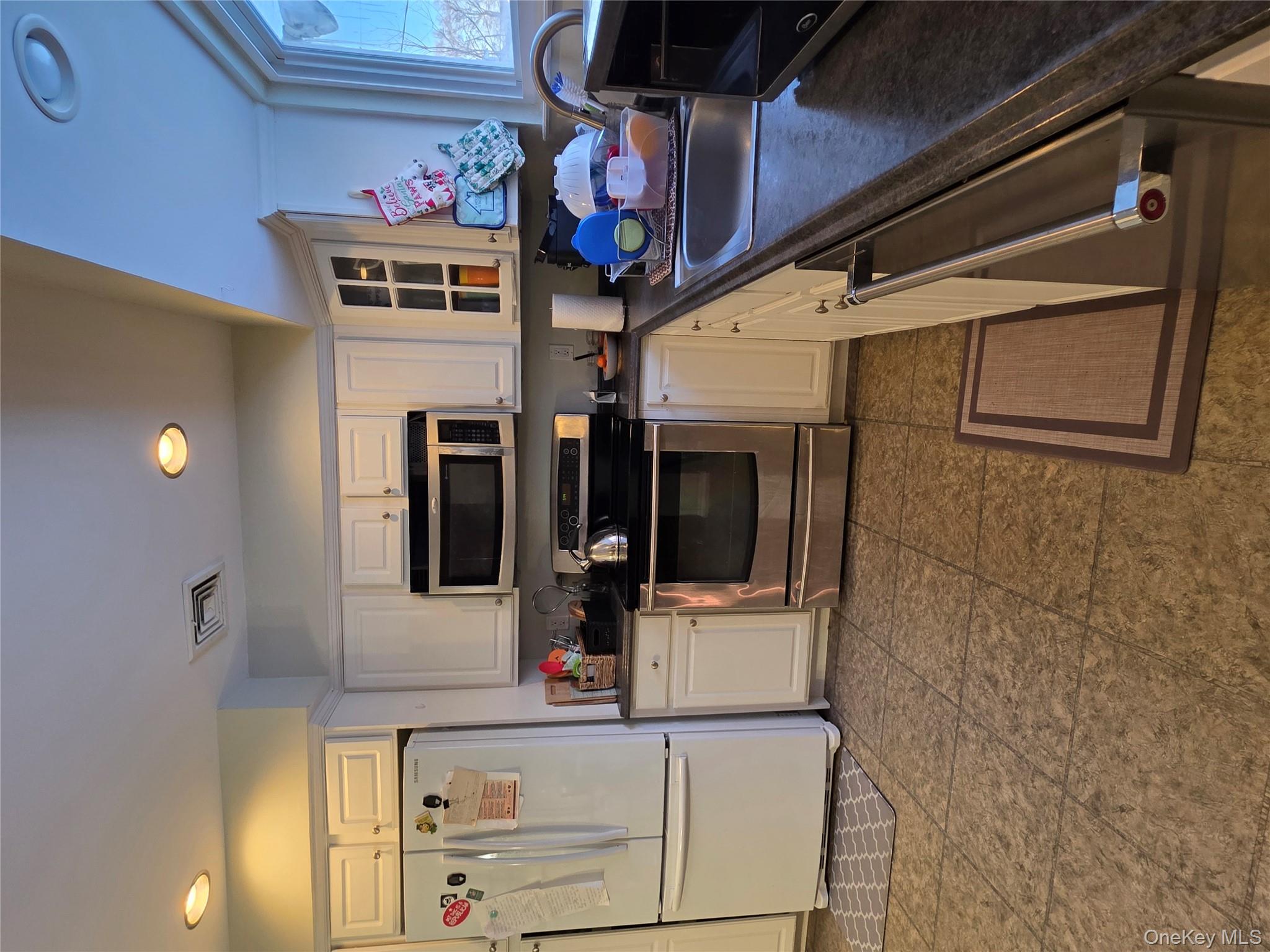 15 Canterbury Drive, Coram, NY 11727