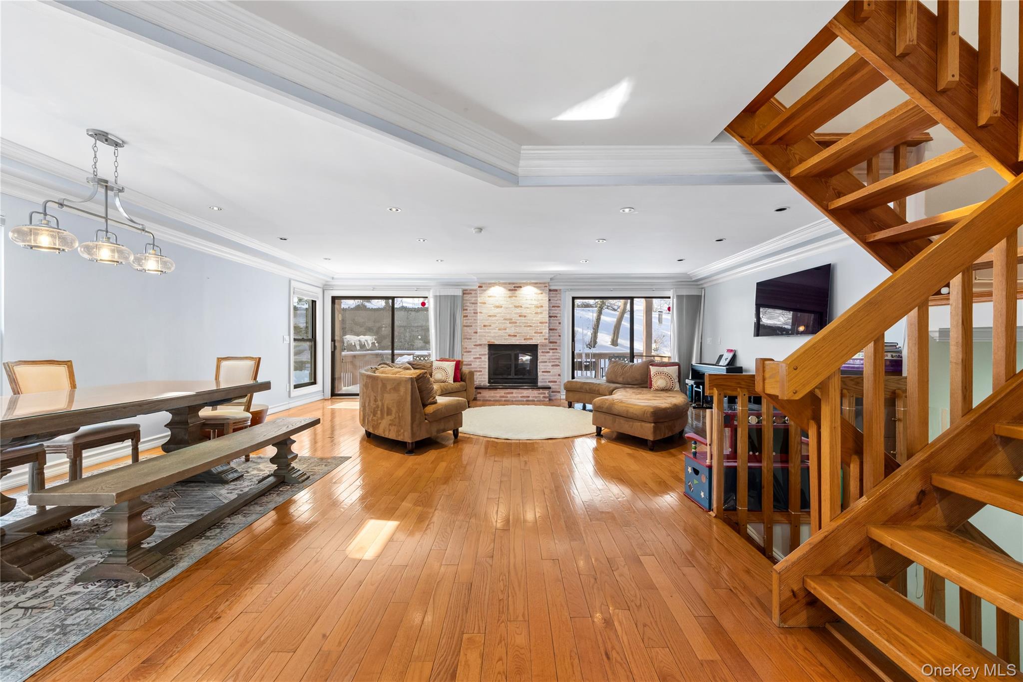 4 John Bean Court, Port Washington, NY 11050