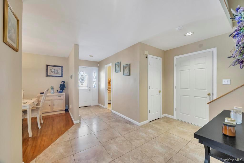 436 8th Street, Bohemia, NY 11716