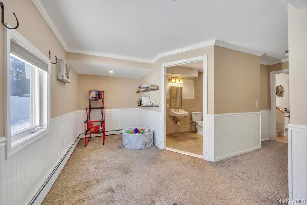 436 8th Street, Bohemia, NY 11716