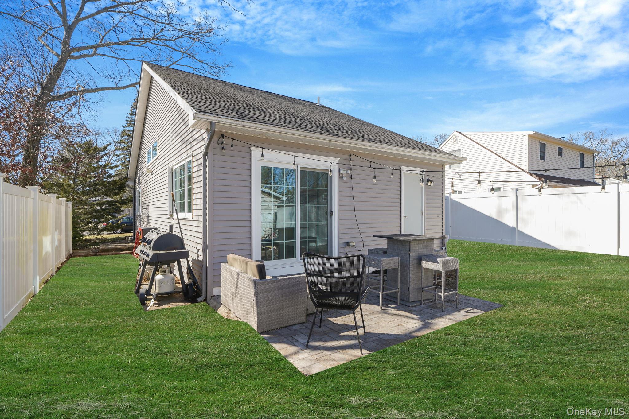 9 Park Place, Patchogue, NY 11772