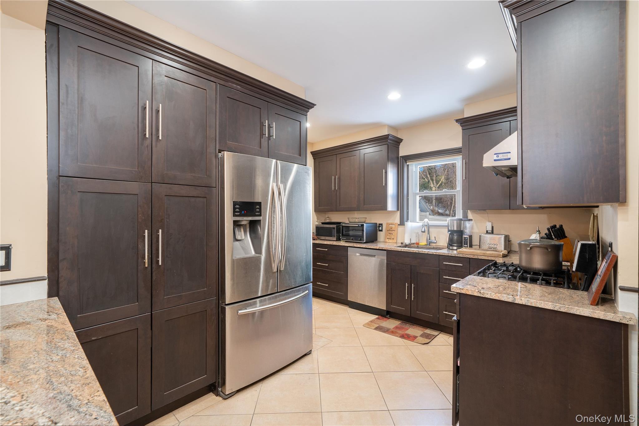 41 Clover Street, Yonkers, NY 10703