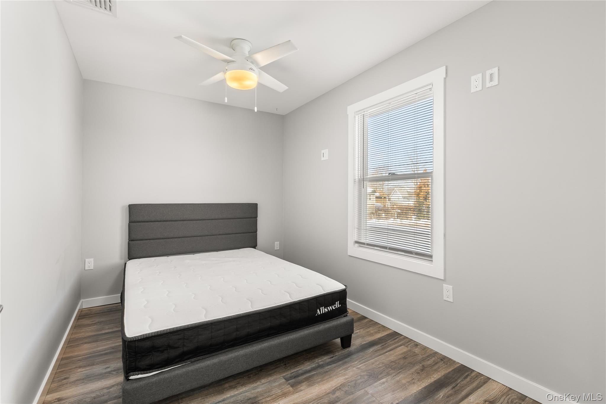 341 Main Street # C, Islip, NY 11751