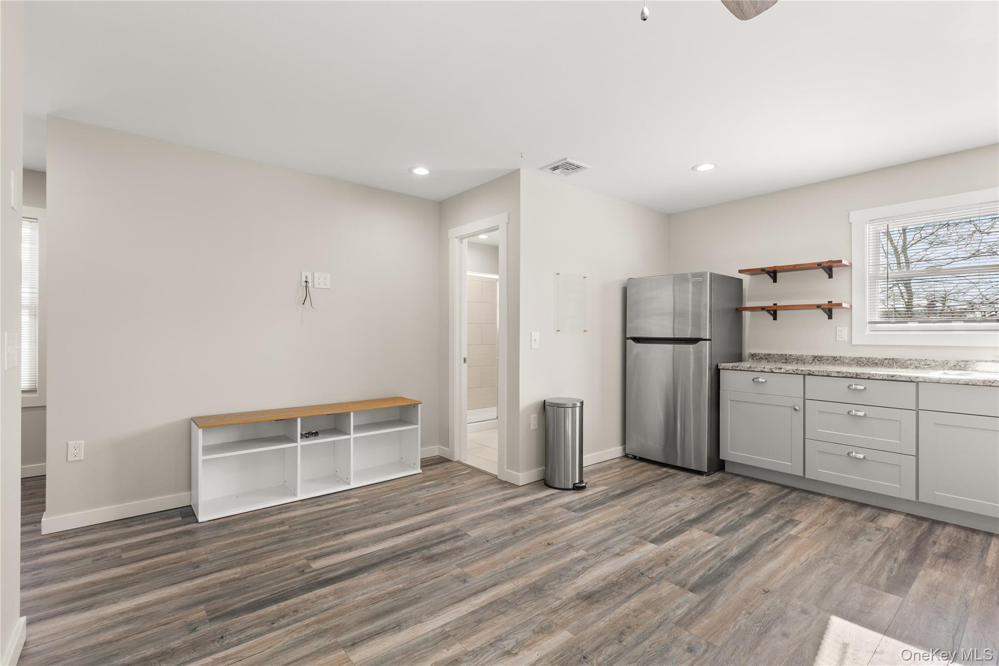 341 Main Street # C, Islip, NY 11751