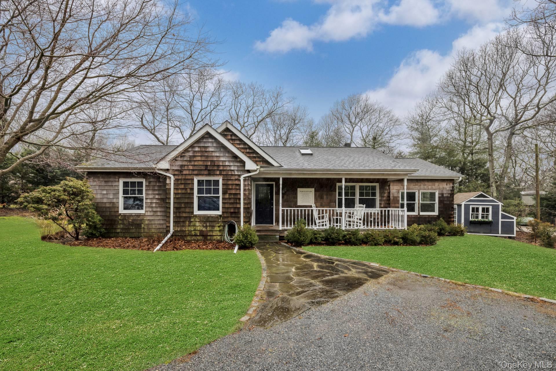 6 Howard Street, East Hampton, NY 11937