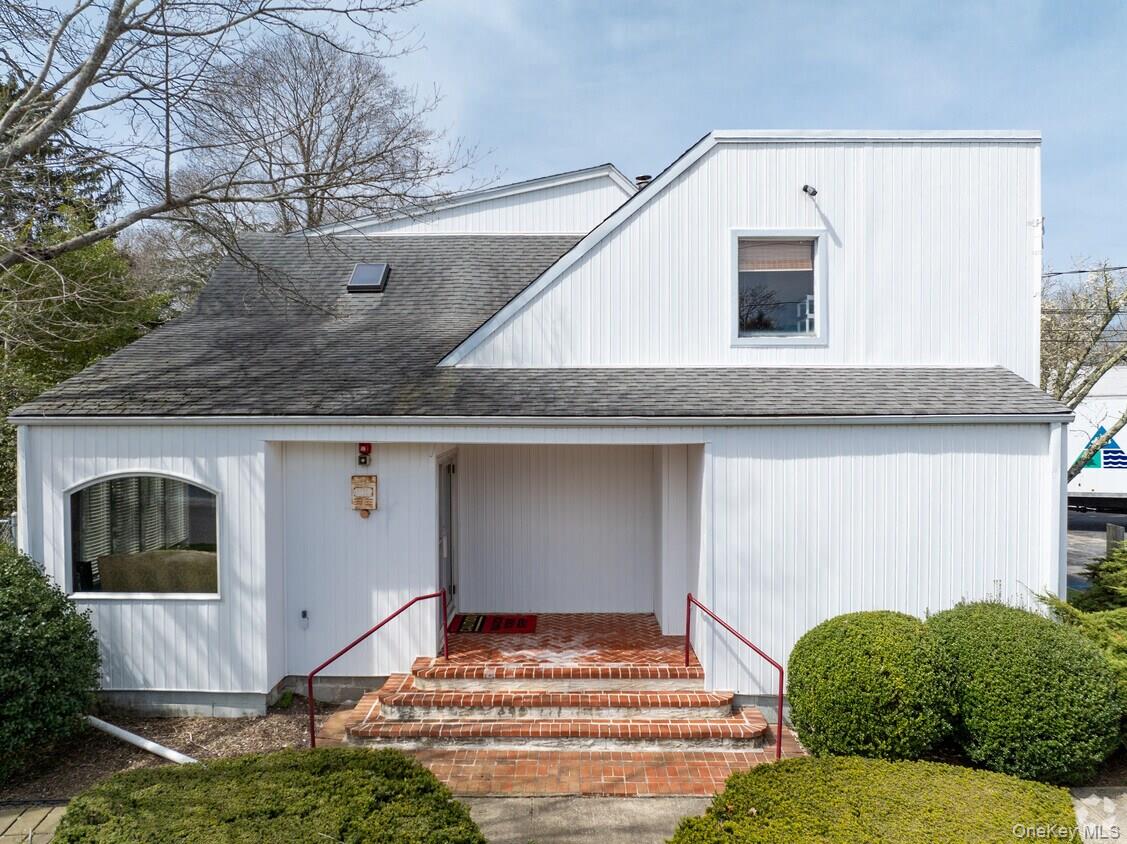 32 Office Space Chichester Avenue, Center Moriches, NY 11934