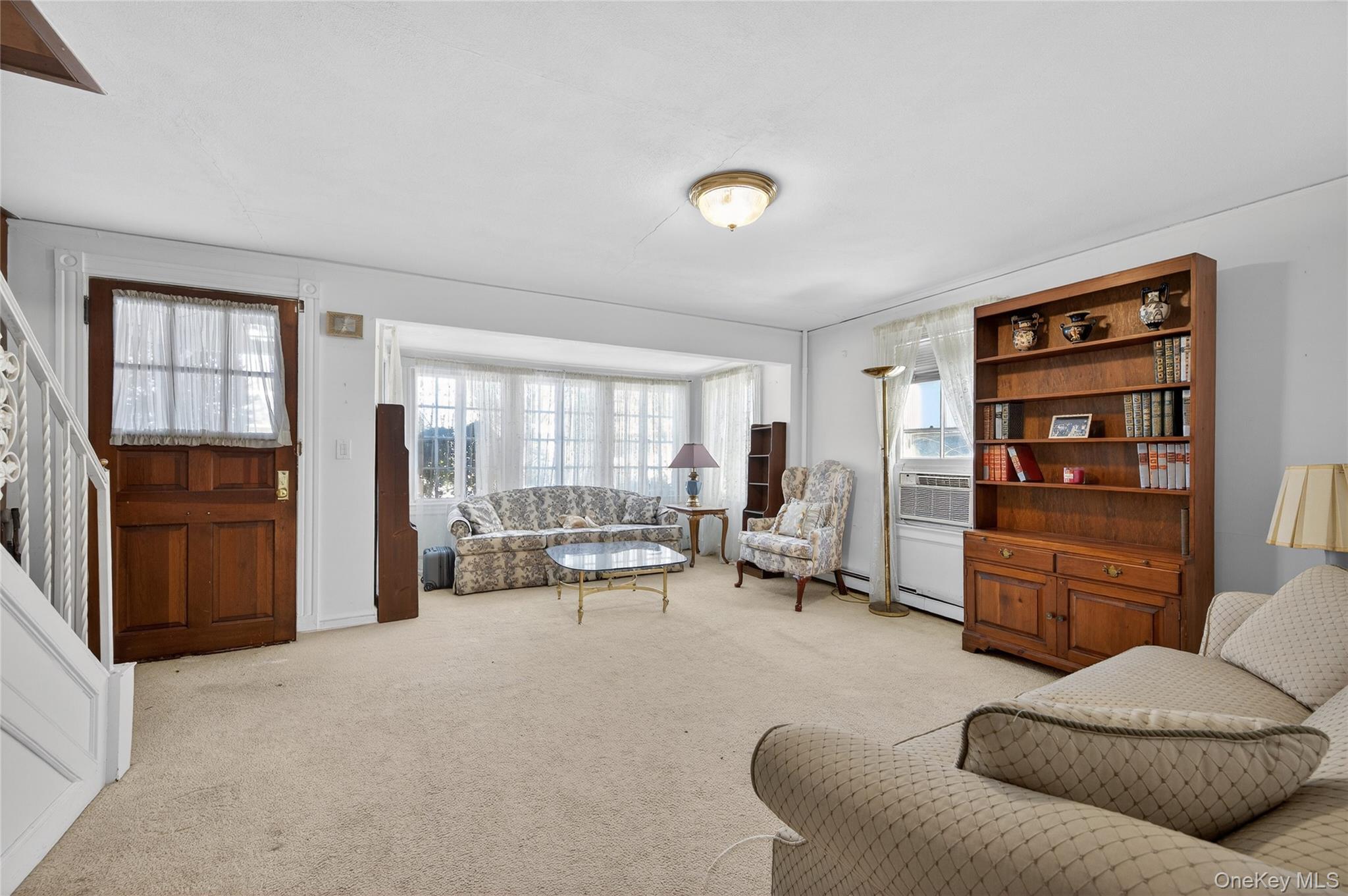 12 South Street, Great Neck, NY 11023