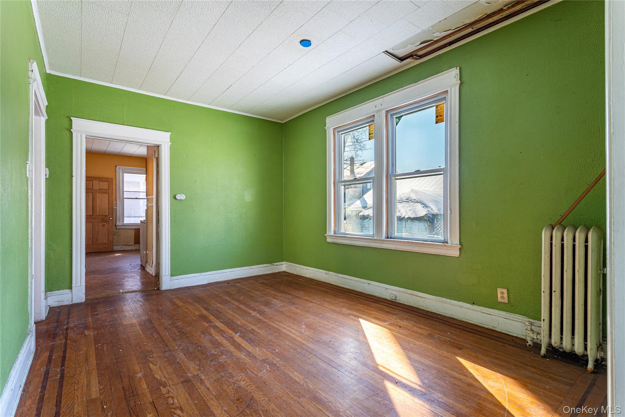 208 Myrtle Avenue, Staten Island, NY 10310