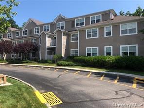 200 Woodcrest Lane # 211, Mount Kisco, NY 10549