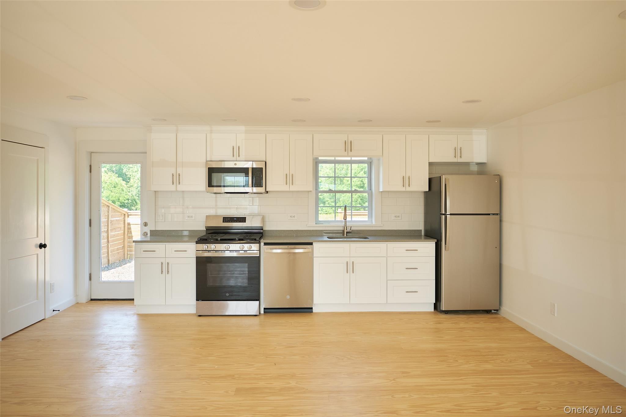 5728 209 Highway # 6F, Kerhonkson, NY 12446