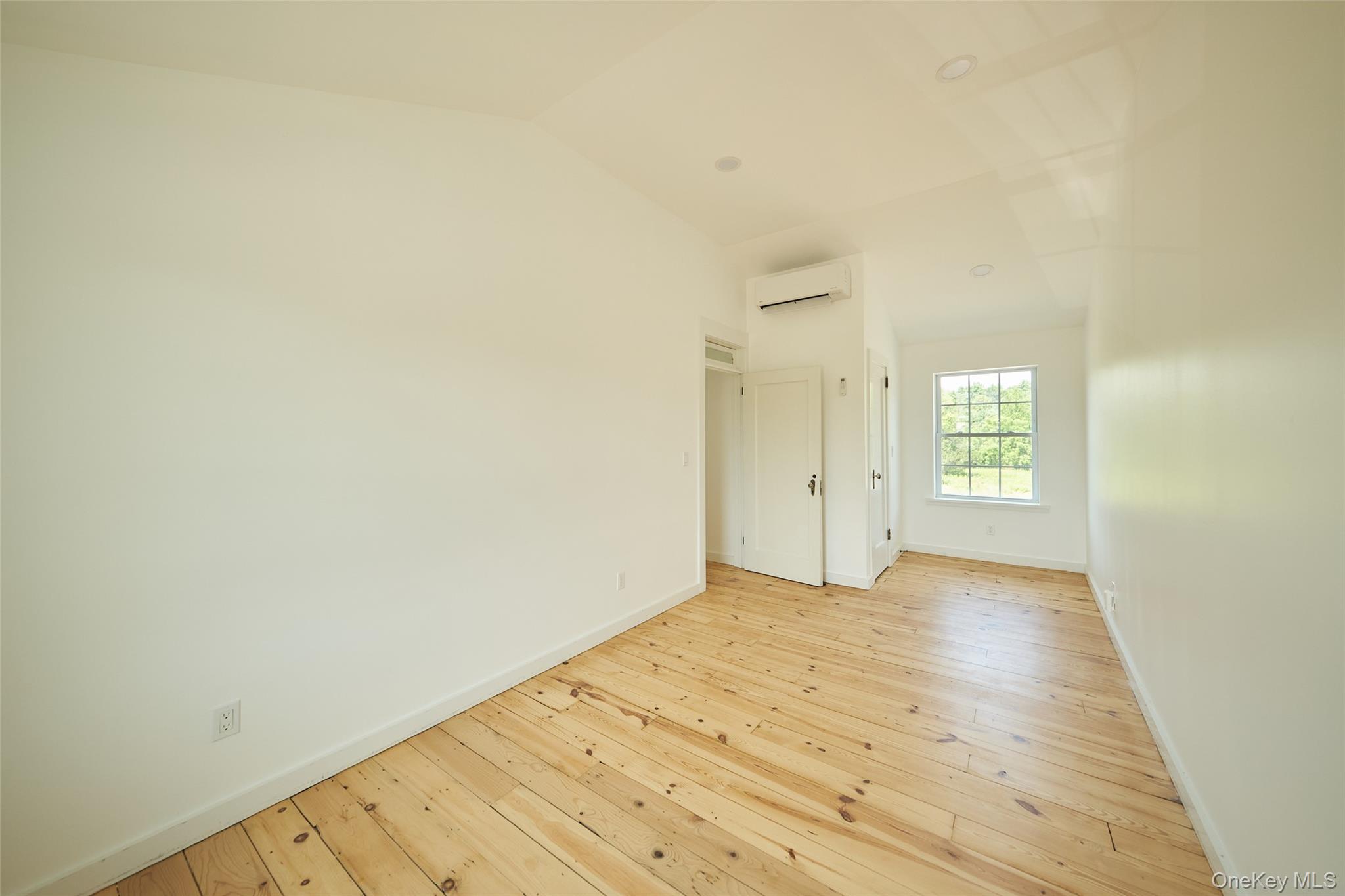 5728 209 Highway # 6F, Kerhonkson, NY 12446