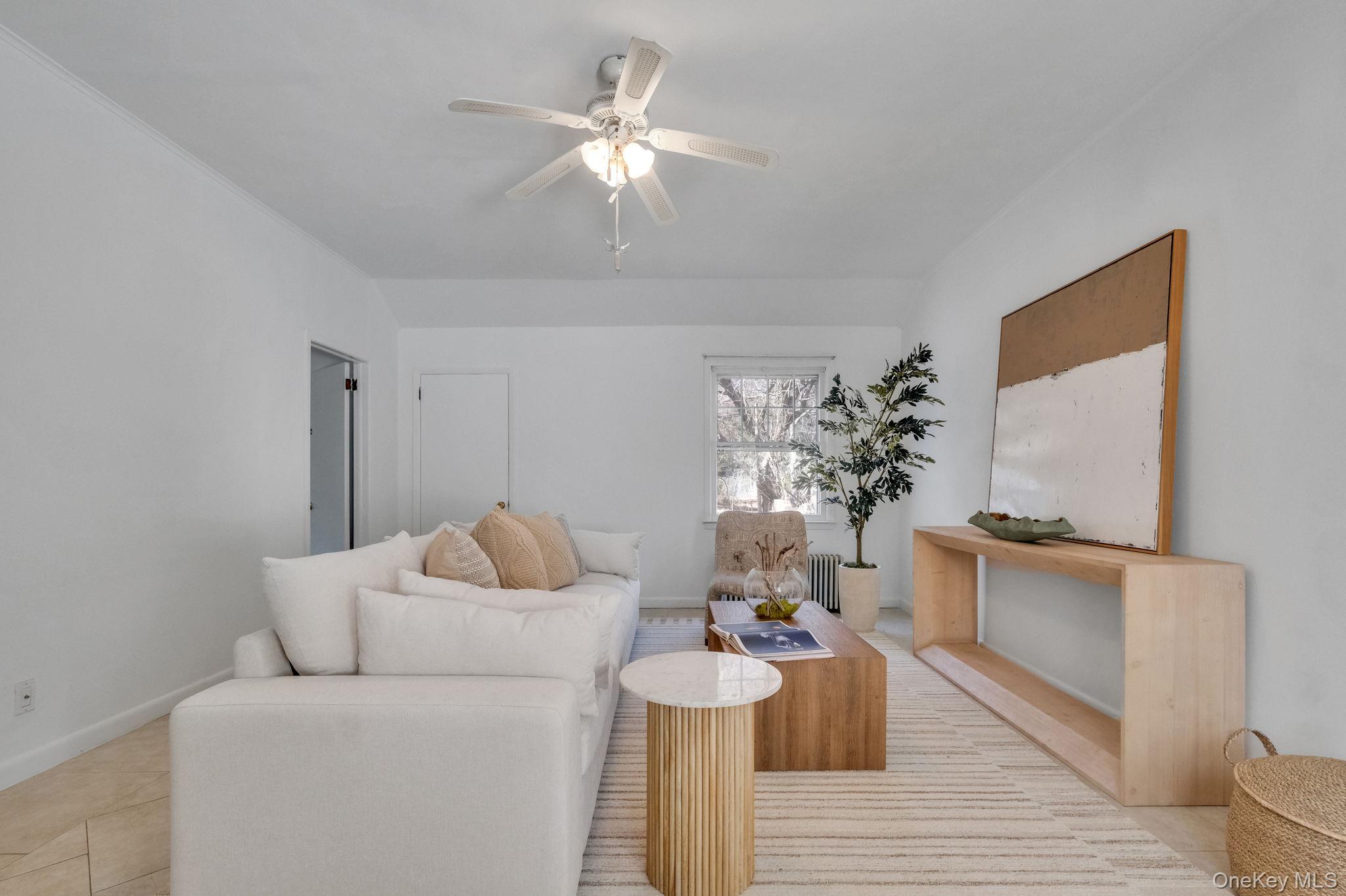 15 Community Road, Coram, NY 11727