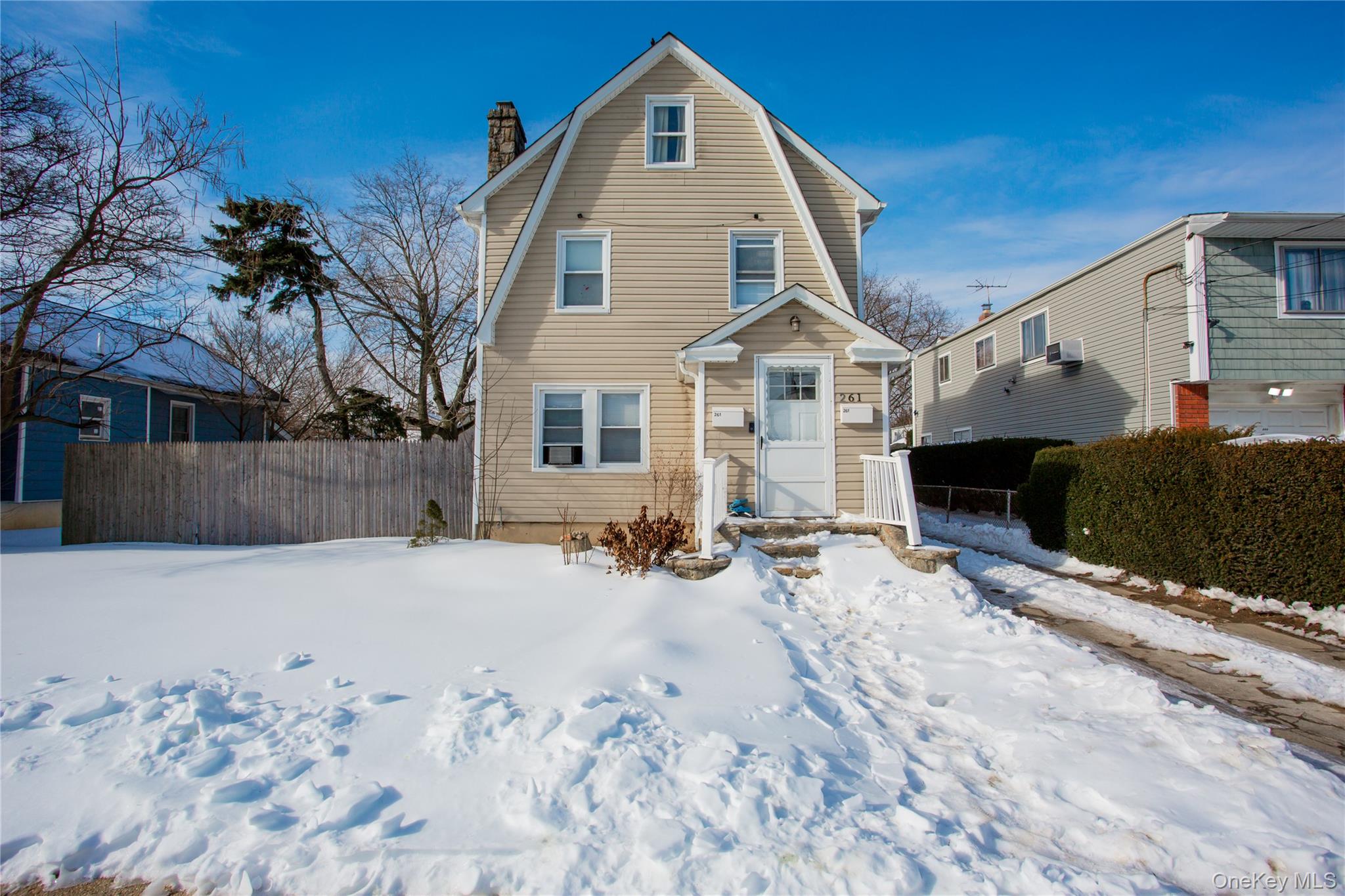 261 Rutland Road, Freeport, NY 11520