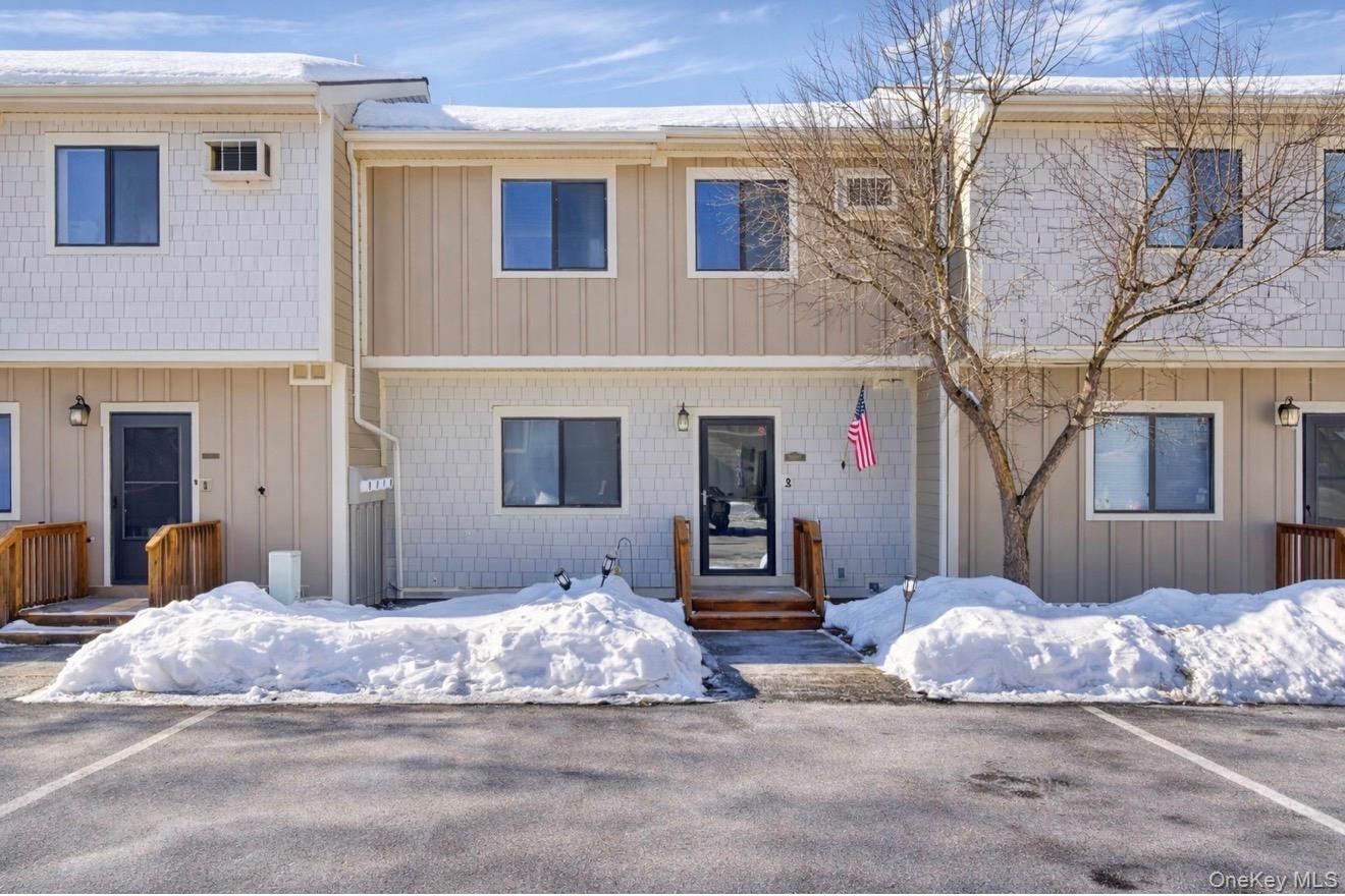 5307 Chelsea Cove N, Hopewell Junction, NY 12533